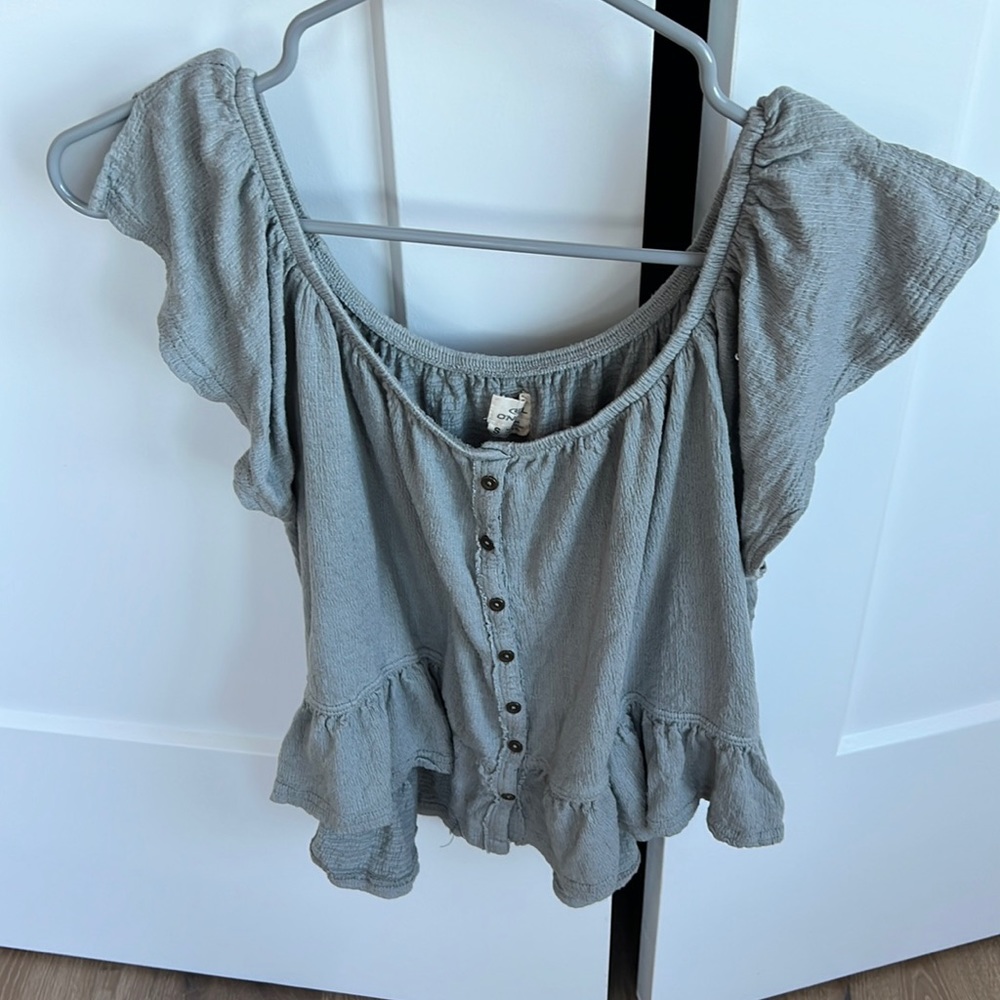 O’Neill off the shoulder, gray green shirt